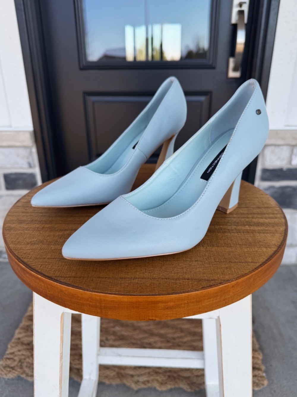 Sz 8.5 French Connection Raven Flared Heel Pumps In Light Blue EUC